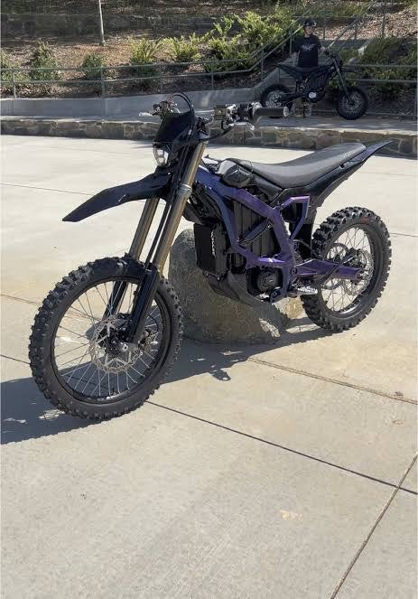 Surron Ultra Bee vs Talaria Komodo