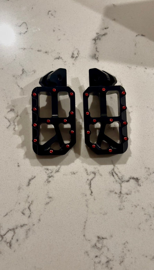 Black foot pegs