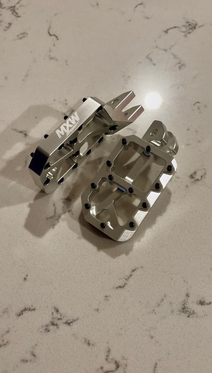 Silver foot pegs